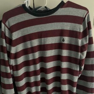 Volcom sweater